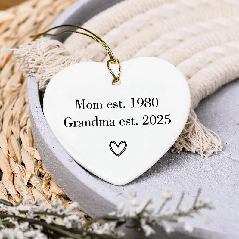 Grandma Ceramic Keepsake, Pregnancy Announcement Gift, First Time Grandma Ornament, Personalized Mother’s Day Gift, New Grandma Gift Idea