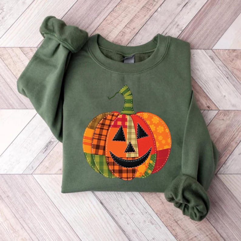 Patchwork Pumpkin Sweatshirt, Halloween Patchwork SweatShirt, Cute Jack-o’-Lantern Top, Unisex Fall Pumpkin SweatShirt