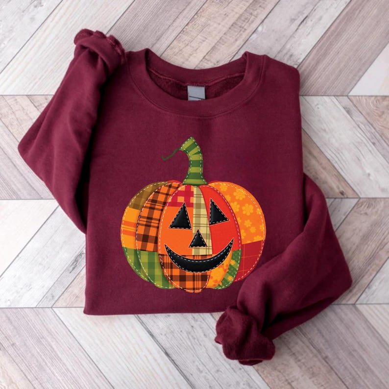 Patchwork Pumpkin Sweatshirt, Halloween Patchwork SweatShirt, Cute Jack-o’-Lantern Top, Unisex Fall Pumpkin SweatShirt