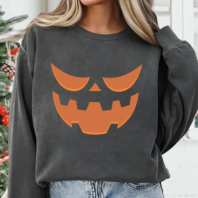 Halloween Pumpkin Face Sweatshirt, Jack-o’-Lantern Spooky Season SweatShirt, Trendy Fall Pumpkin SweatShirt