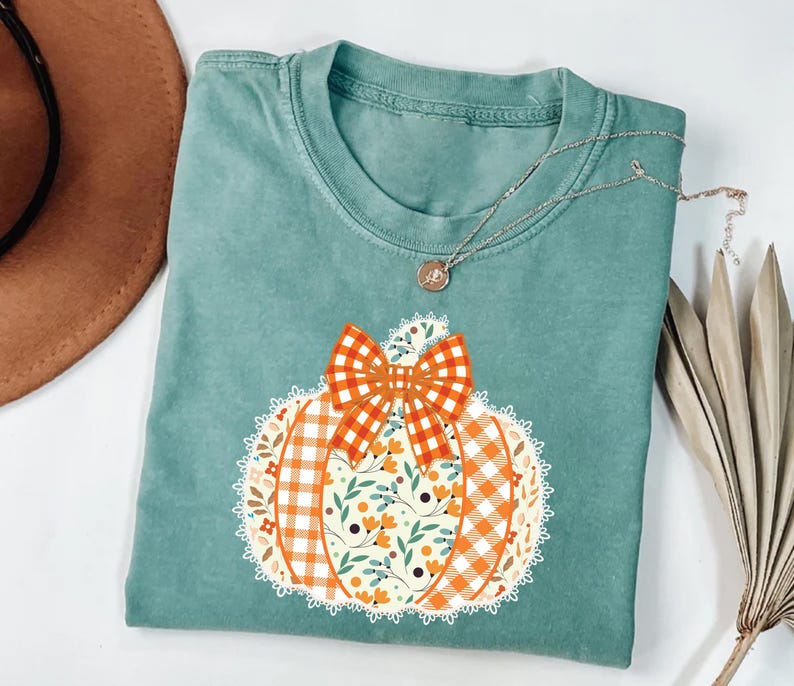 Farm Fresh Pumpkins Short Sleeve Shirt, Hand Picked Daily Pumpkin Season Tee, Fall Autumn Harvest Thanksgiving Short Sleeve Shirt