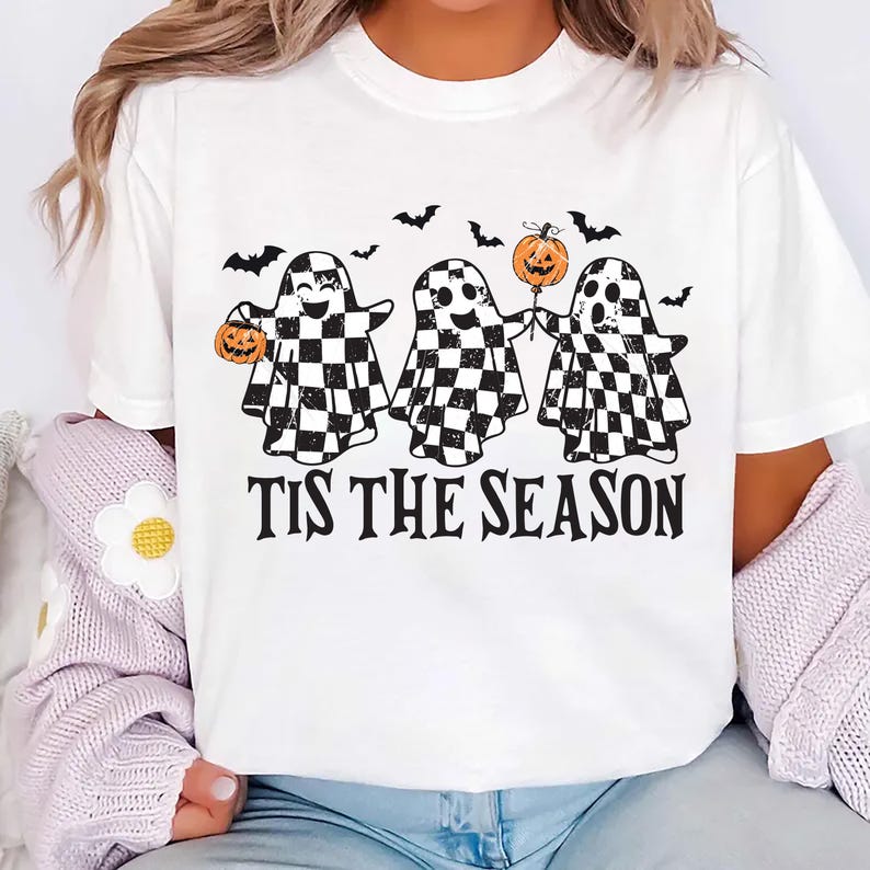 Retro Ghosts Tis The Season Short Sleeve Shirt, Checkered Halloween Ghost Tee, Trendy Fall Cute Ghost Short Sleeve Shirt