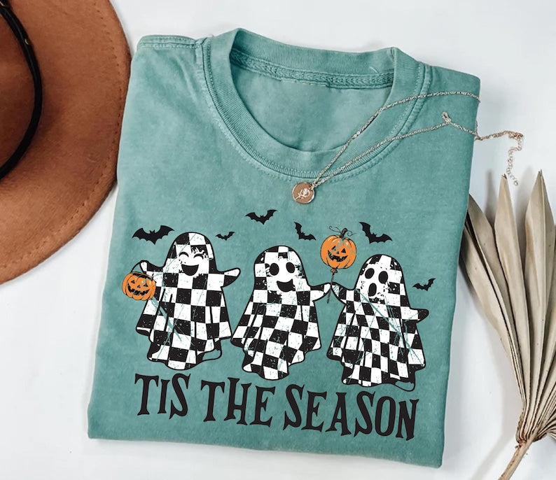 Retro Ghosts Tis The Season Short Sleeve Shirt, Checkered Halloween Ghost Tee, Trendy Fall Cute Ghost Short Sleeve Shirt